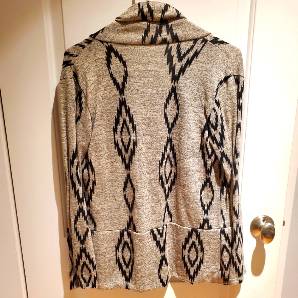 Aztec Cardigan - Picture 2 of 4